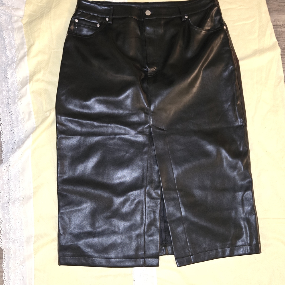 7 For All Mankind Black Pencil Skirt
